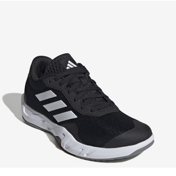 Adidas training shoes - Picture 2 of 7